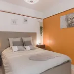La Maison Fleurie By Halldis Appartement