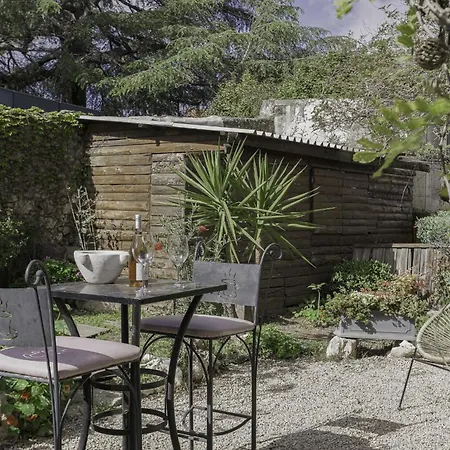 La Maison Fleurie By Halldis *