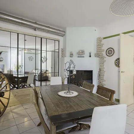 公寓 La Maison Fleurie By Halldis 戛纳