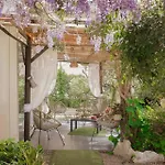 La Maison Fleurie By Halldis 公寓 *