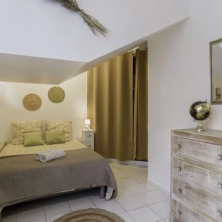 La Maison Fleurie By Halldis Cannes